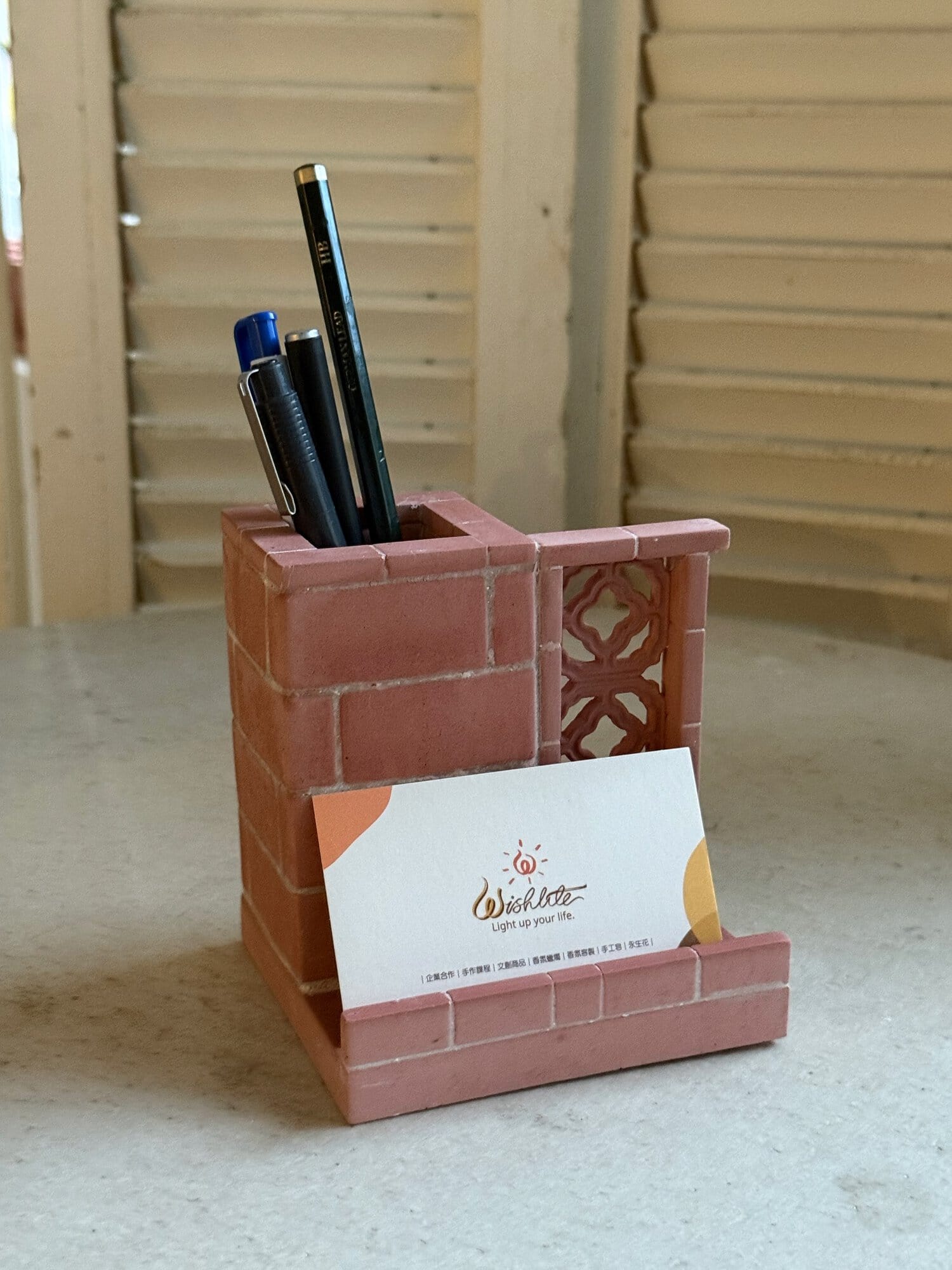 Material-based desk accessories from a brand collaboration